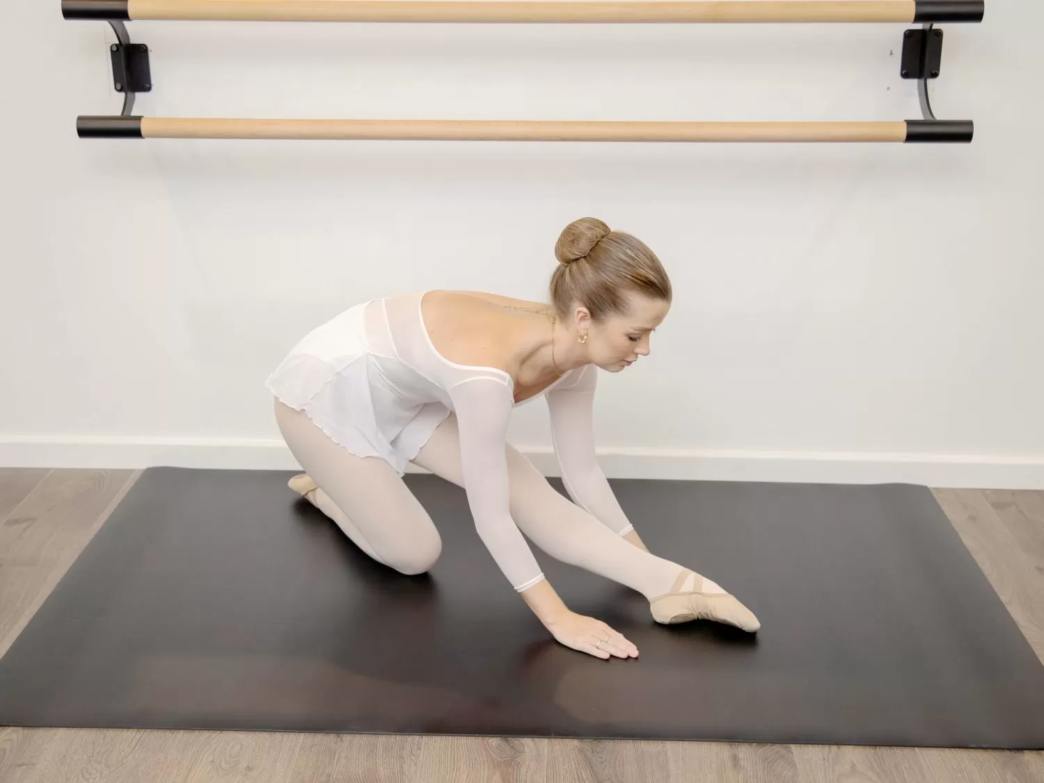 Portable Ballet Barre - Height Adjustable 150cm/180cm Long - Dance Floor