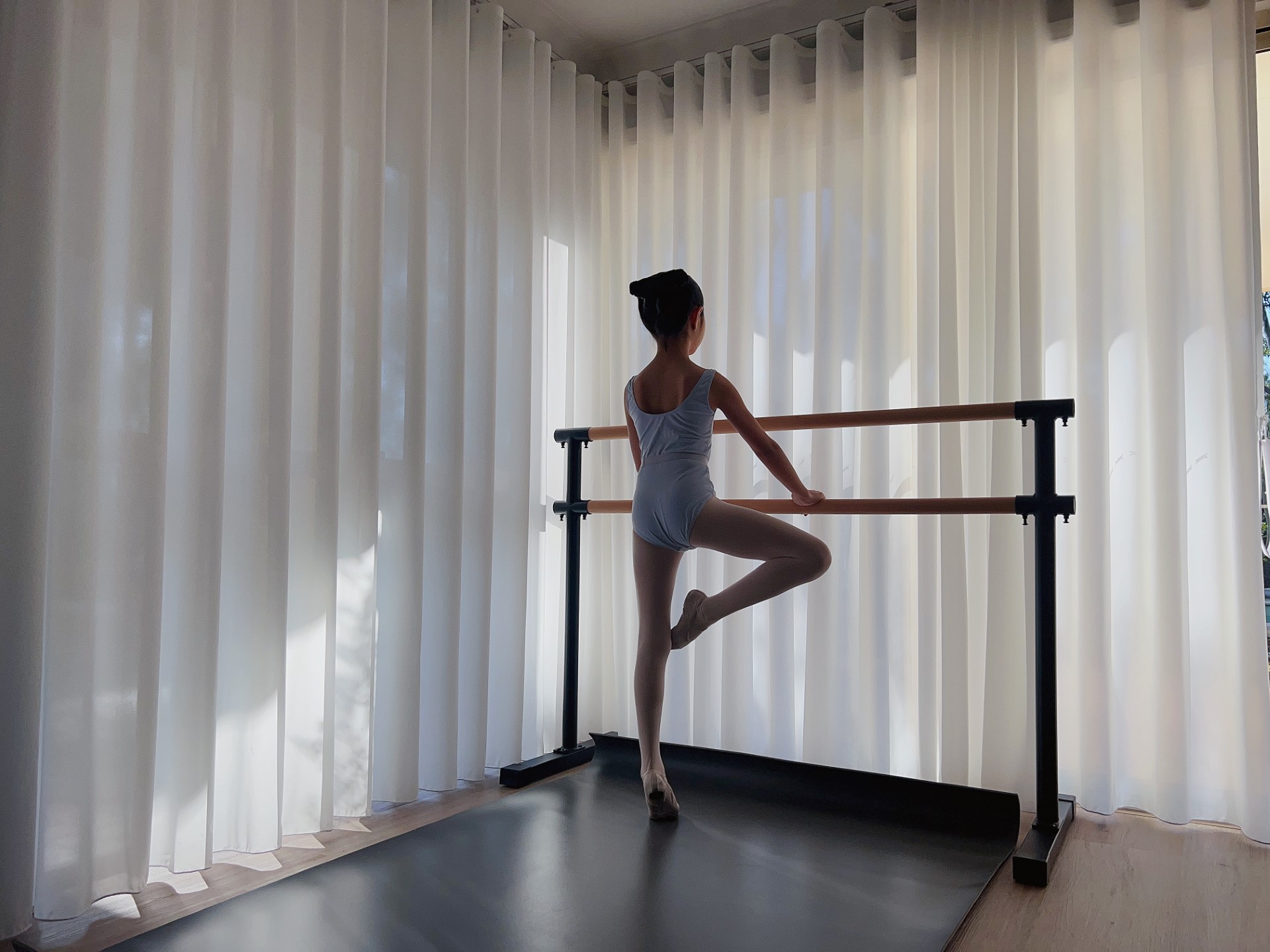 Discovering the Perfect Ballet Barre for Your Home Dance Space